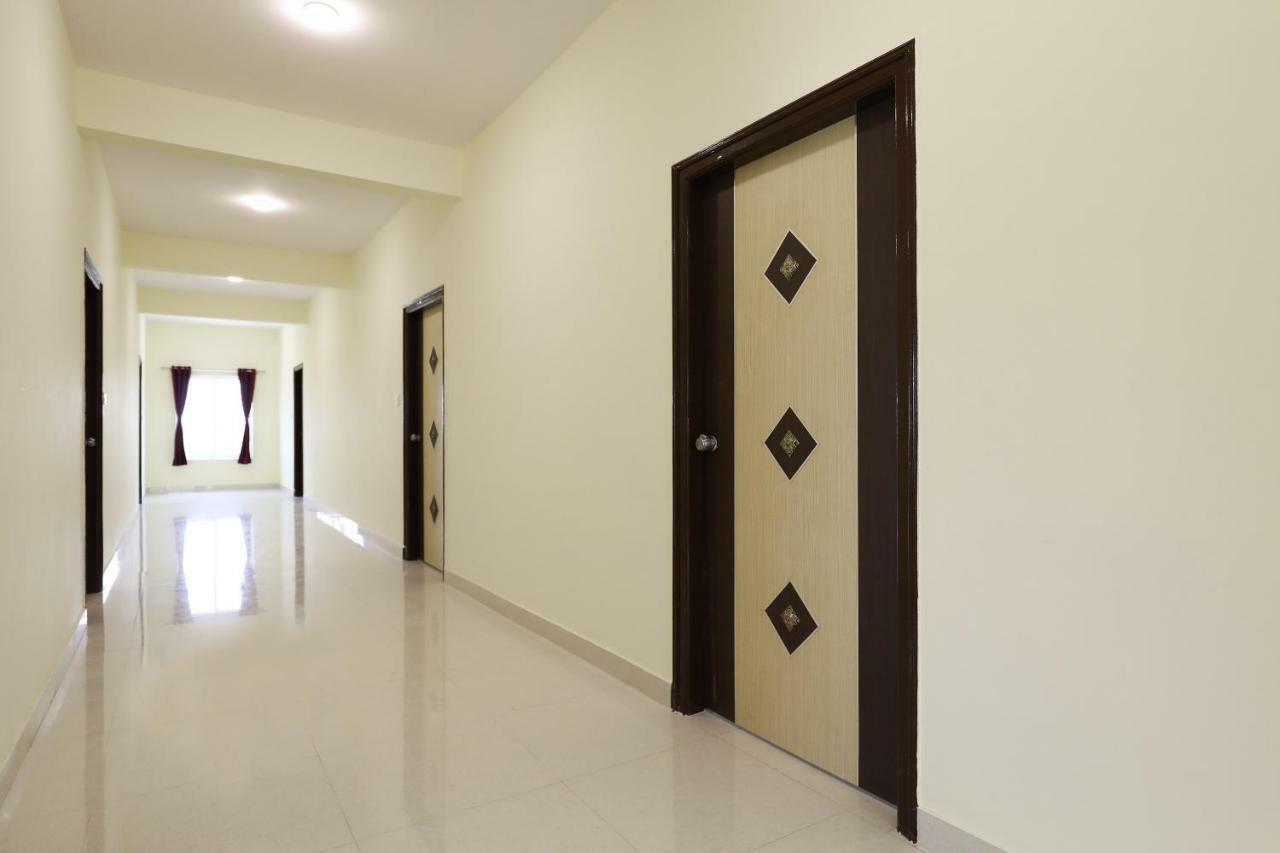 Oyo 33451 Ace Inn Bangalore Esterno foto